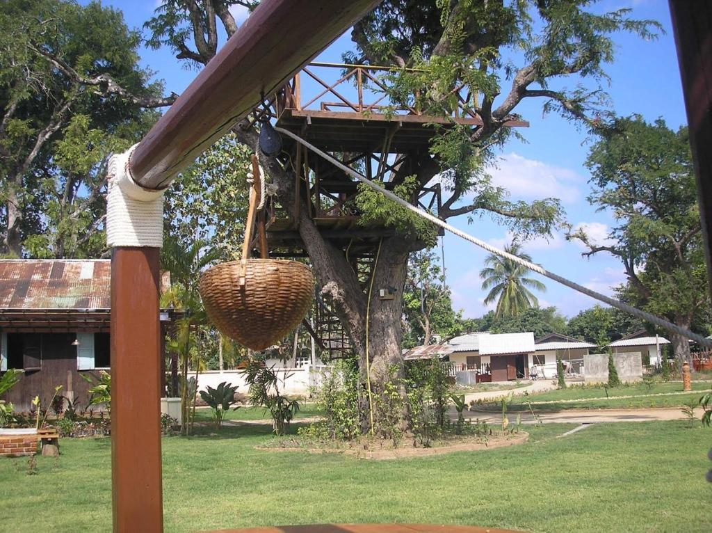 Tamarind Grand Resort Mae Sariang Luaran gambar