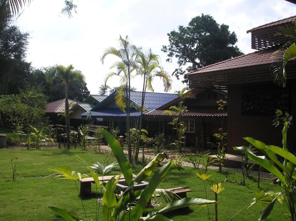 Tamarind Grand Resort Mae Sariang Luaran gambar