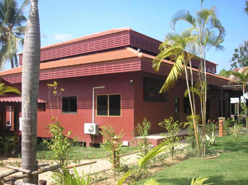 Tamarind Grand Resort Mae Sariang Luaran gambar