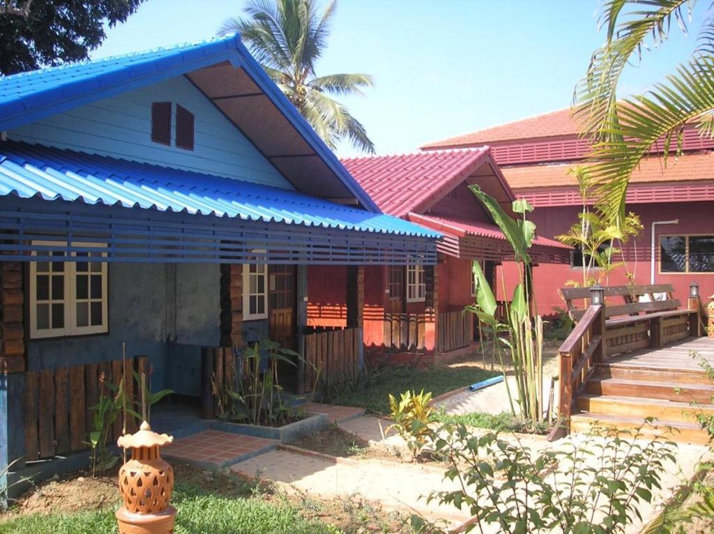 Tamarind Grand Resort Mae Sariang Luaran gambar